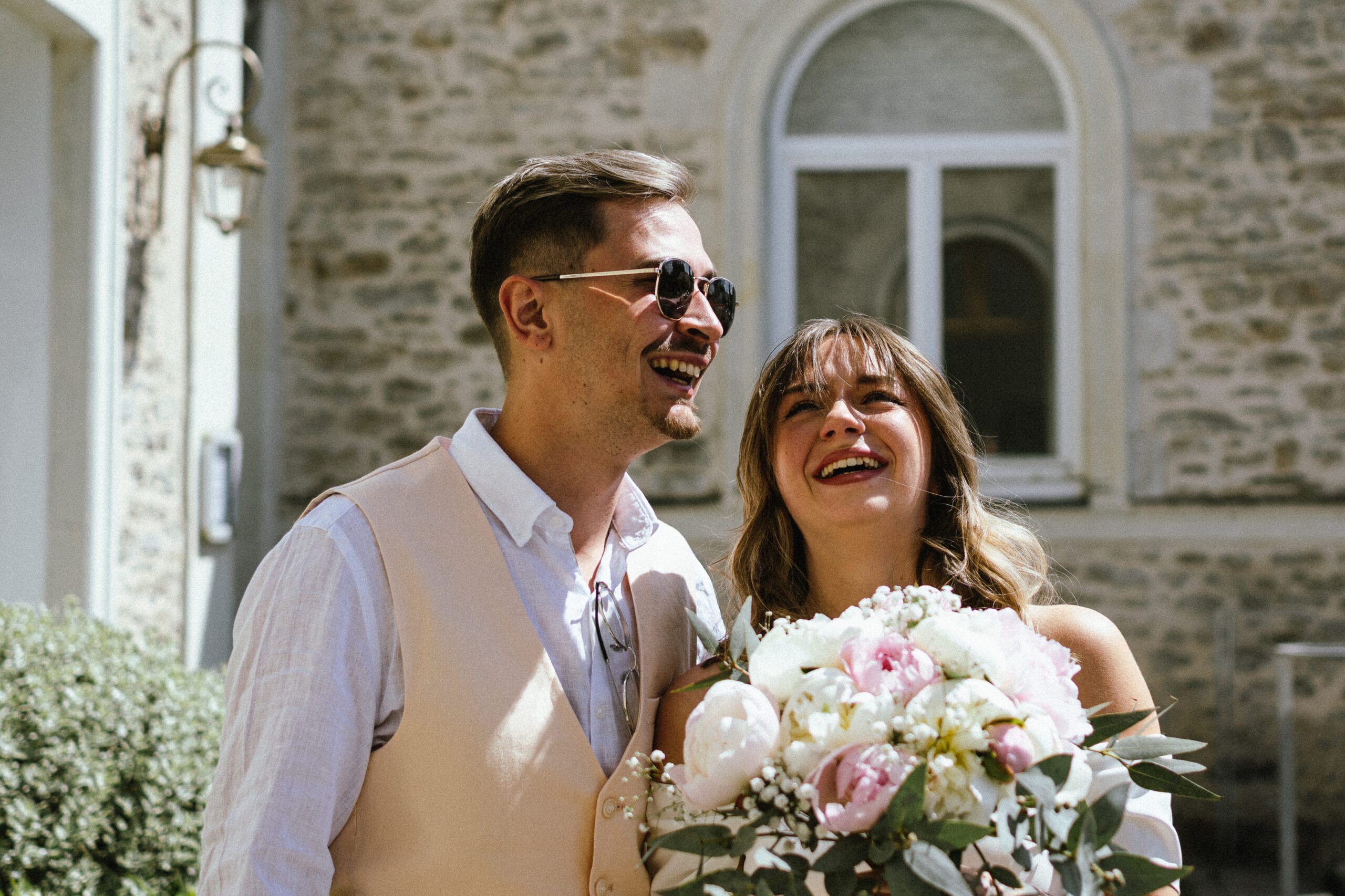 Mariage, civile, mariés, regards, rires